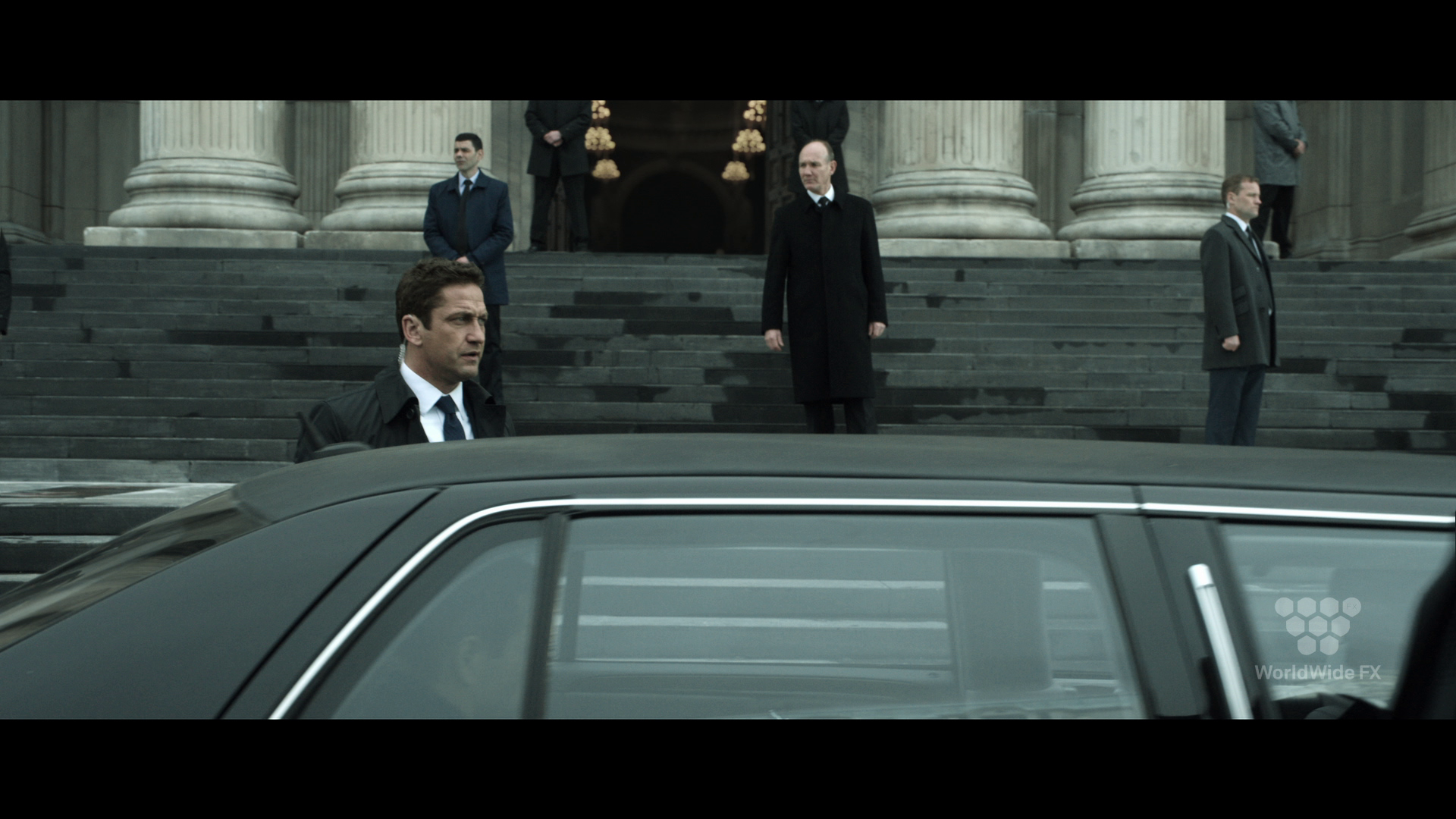 London Has Fallen VFX Breakdown by Worldwide FX – Saint Paul’s Cathedral Sequence
